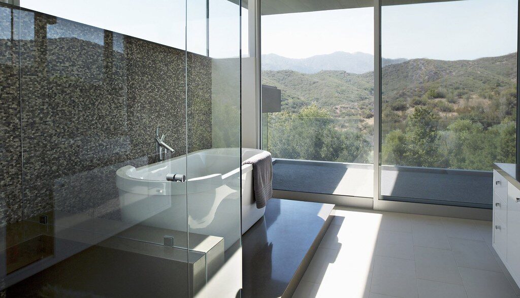 Kampala Heights Residences — bathroom